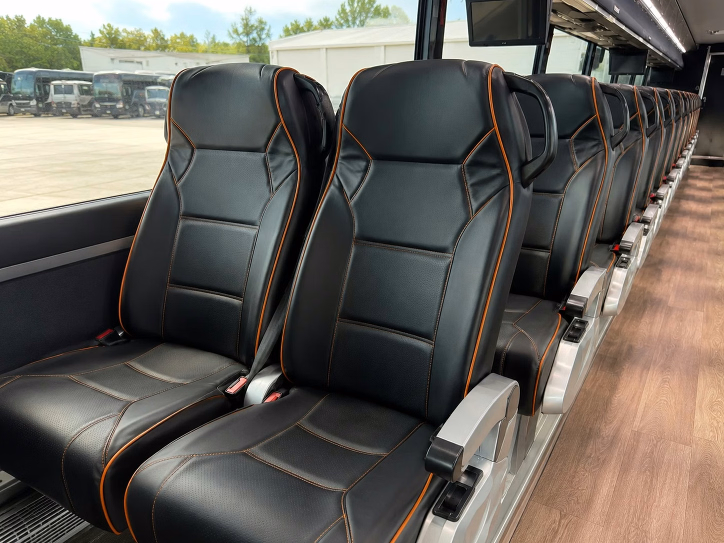 chamblee 12 to 50 passenger party buses and sprinter limos for chamblee weddings