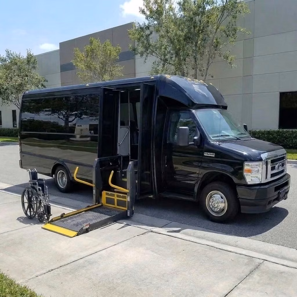 chamblee 18 passenger minibus wheelchair lift