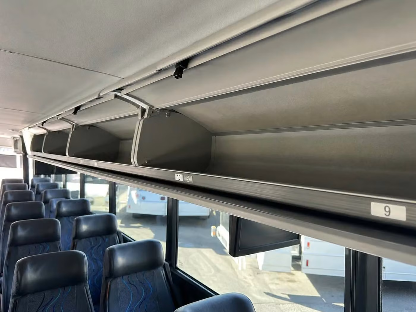 chamblee 25 passenger minibus overhead storage