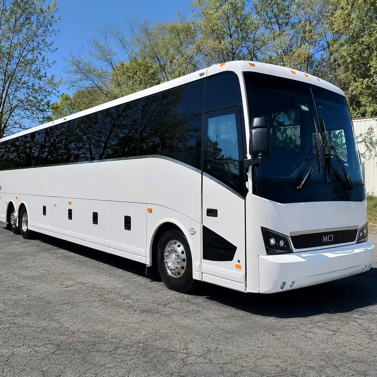 chamblee bus rentals for corporate meetings and team dinners