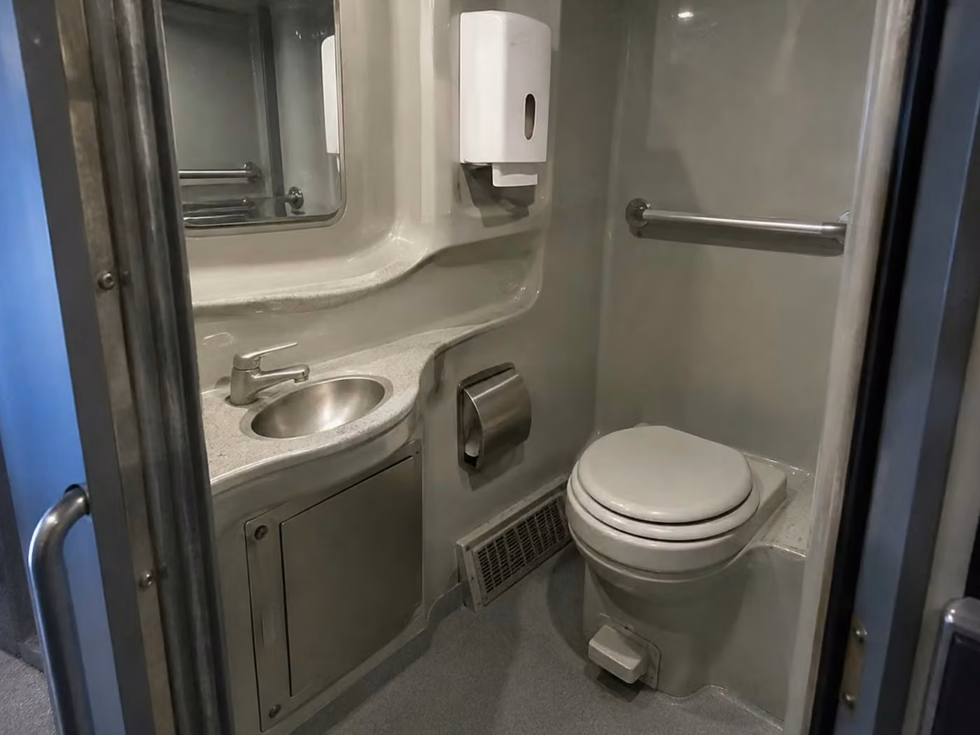 chamblee charter bus onboard restroom