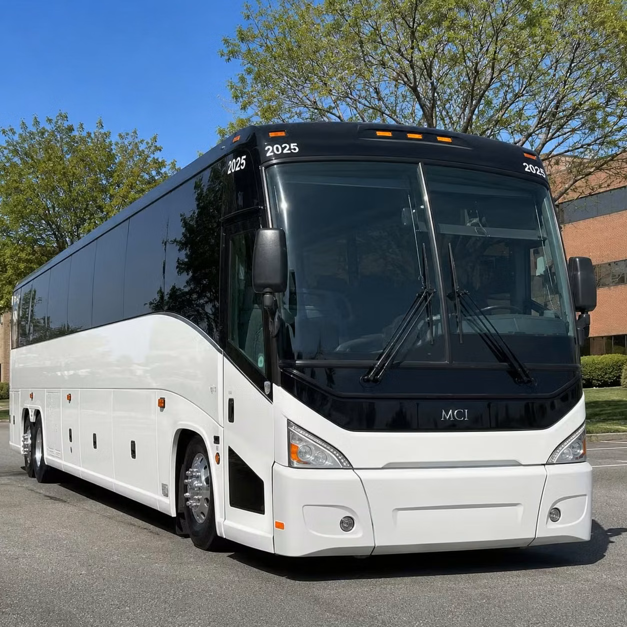 chamblee custom hotel to convention shuttle bus services
